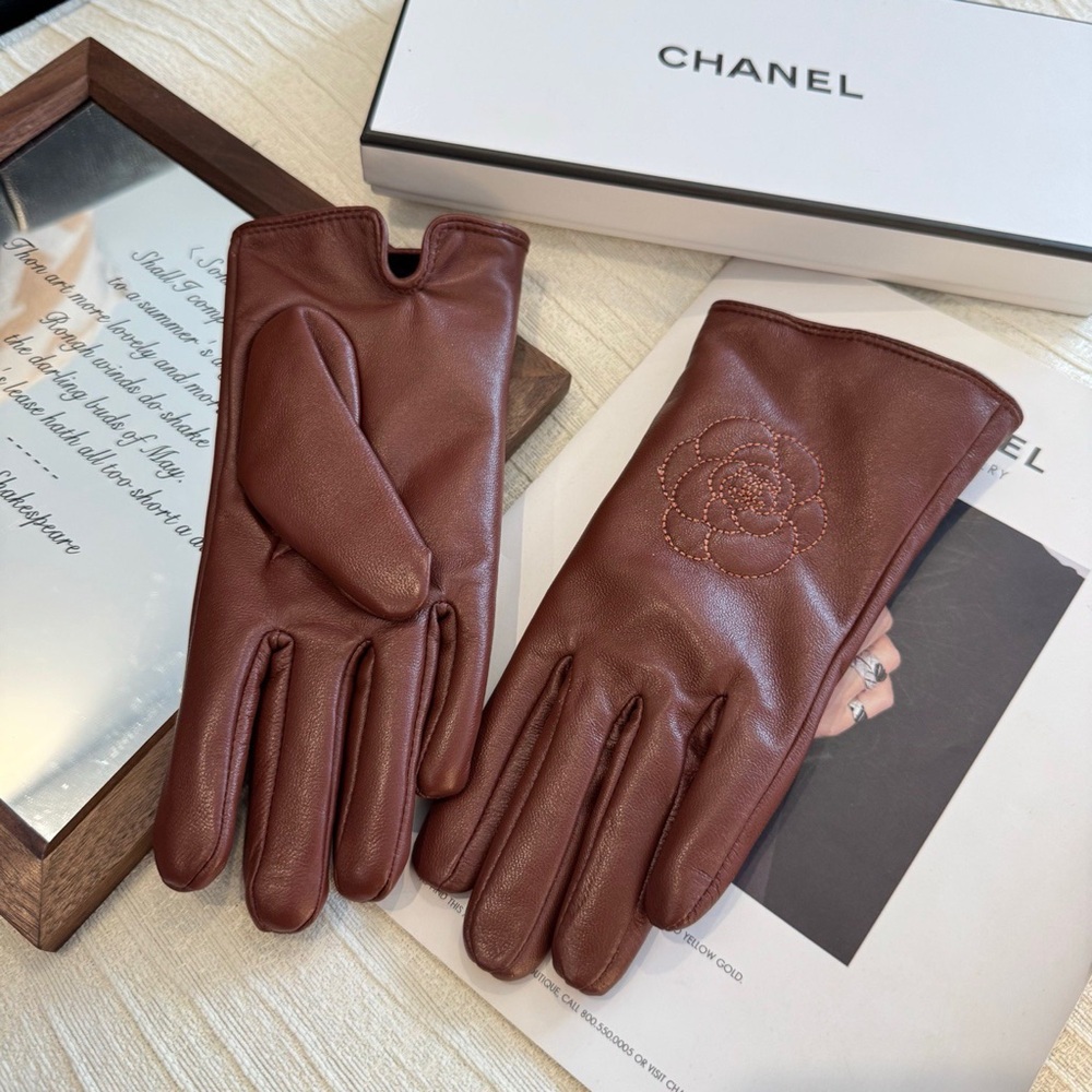 Chanel Brown Leather Gloves